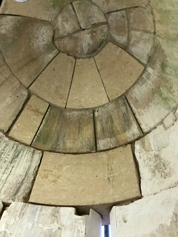 Travaux de restauration – coupole d’une tourelle